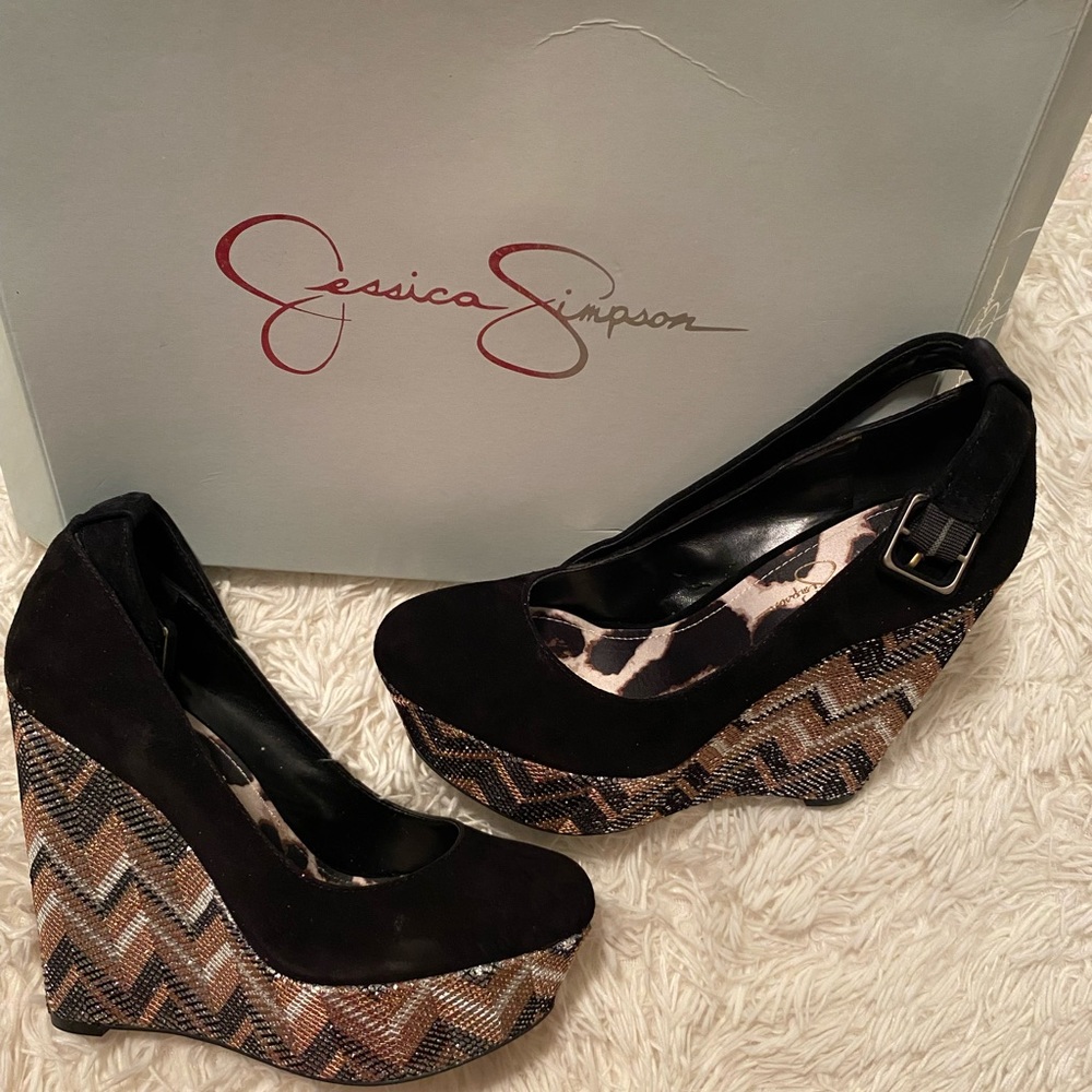 Beautiful ZigZag Wedges